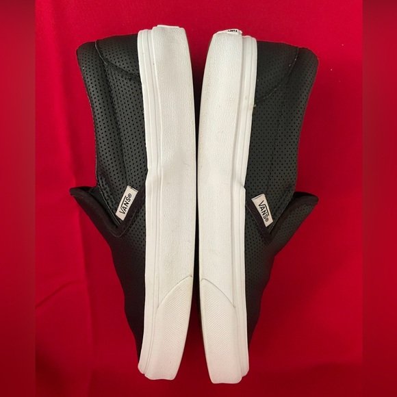 Vans Off the Wall Men's Black Slip Ons Mens 5 Womens 6.5 Slip-On Sneakers - Picture 3 of 9